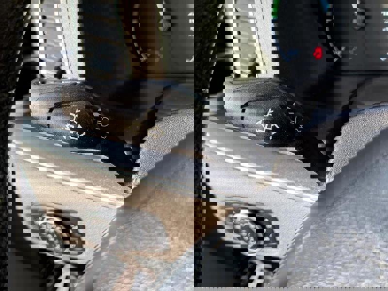 Image Ford TRANSIT/TOURNEO CUSTOM COMBI 320 1.0 125 L1 Tourneo Hybrid Titanium GPS Caméra Carplay 8 places Régul Clim auto Gtie 1 an